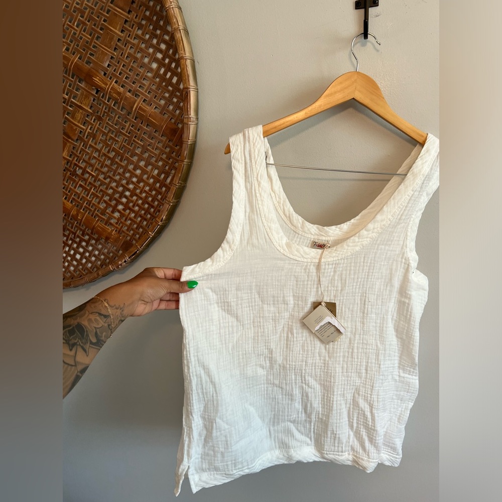 Faherty Dream Organic Cotton Gauze Scoop Tank Top - Picture 2 of 4